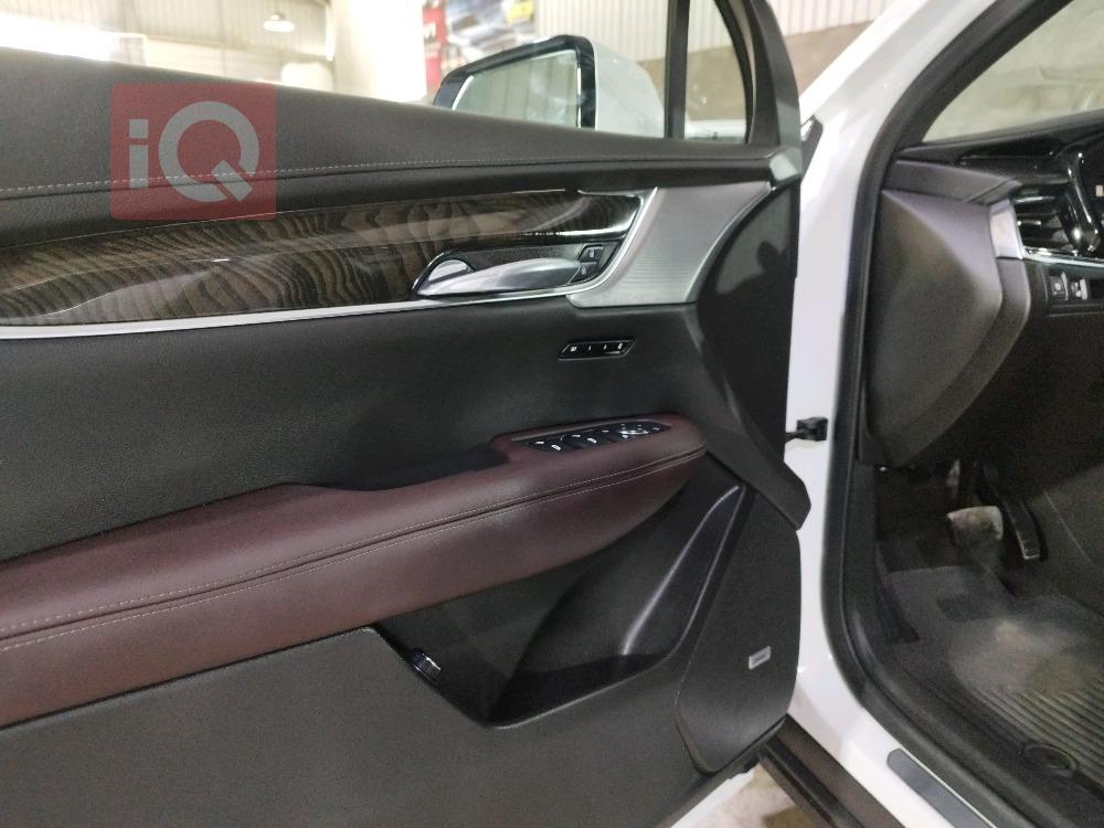 Cadillac XT6